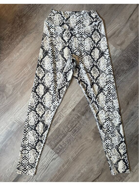 Balance Athletica Ascend Python Leggings Snake Print Small S 25" Inseam